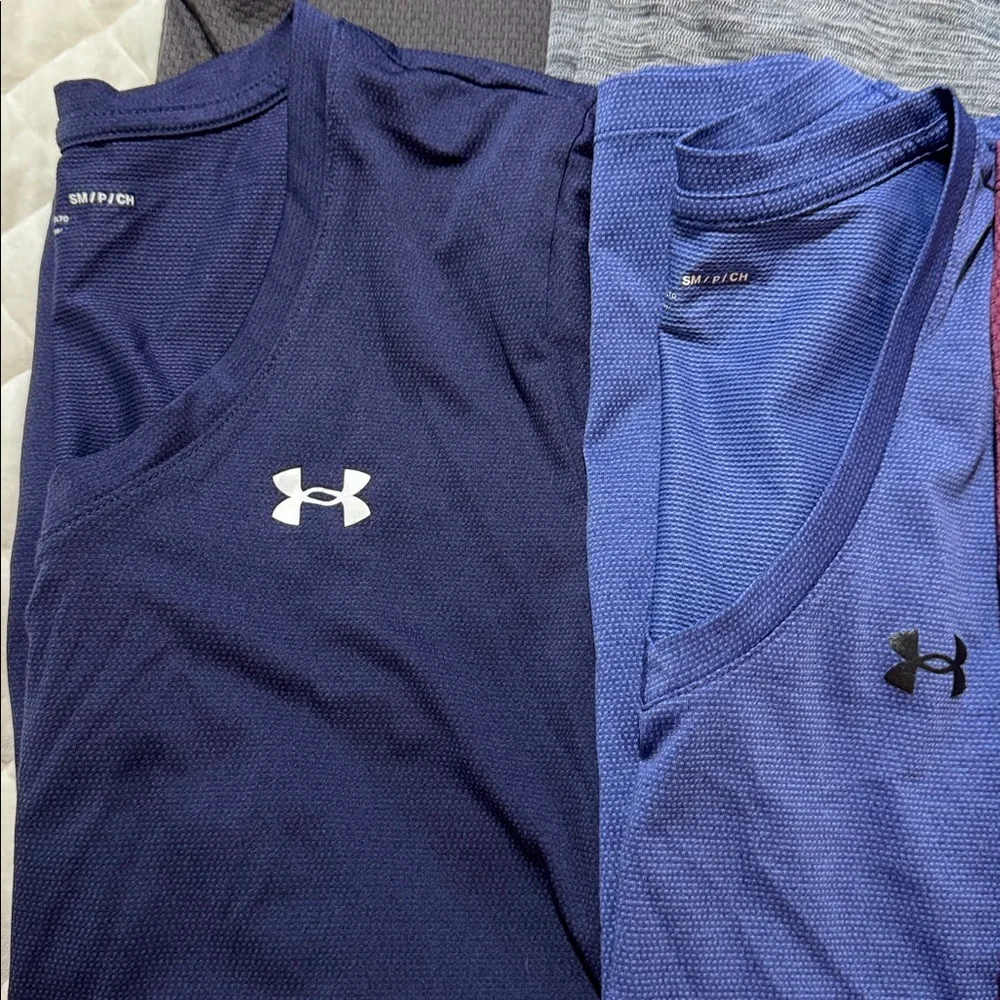 Under Armour Athletic Shirts Set - Picture 4 of 5